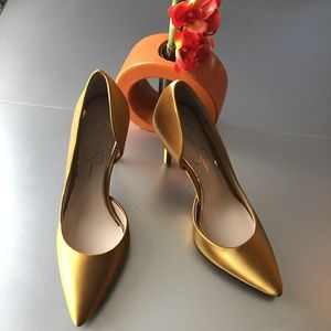 Jessica Simpson Petty Gold Satin Shoes